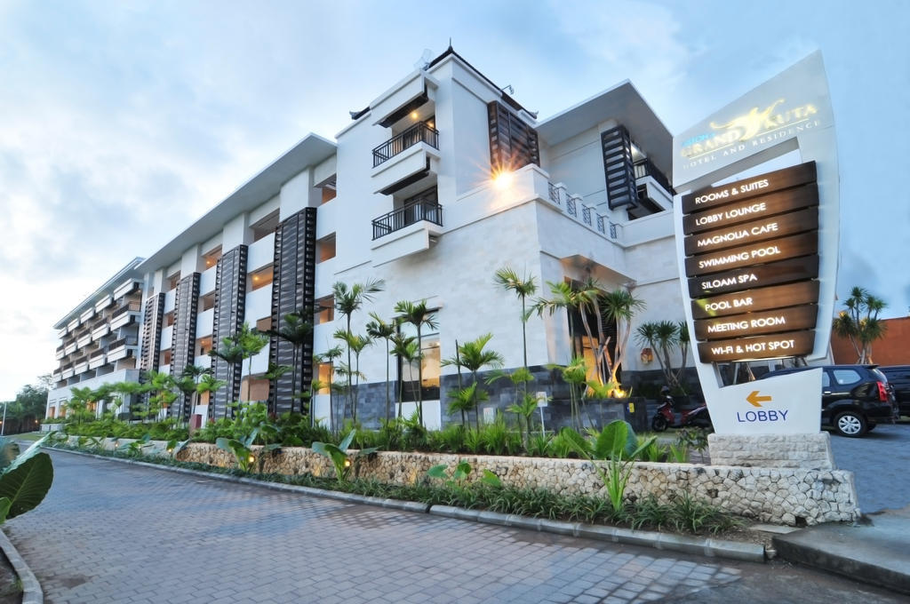 Grand Kuta Hotel And Residence Legian Zewnętrze zdjęcie